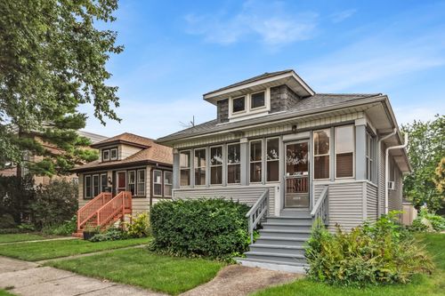 923 Dunlop Ave, Forest Park, IL, 60130-2242 | Card Image