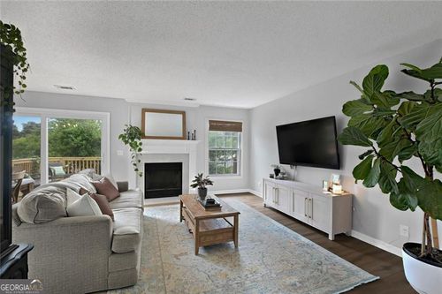 2668 Farmstead Rd Se, Smyrna, GA, 30080-2618 | Card Image