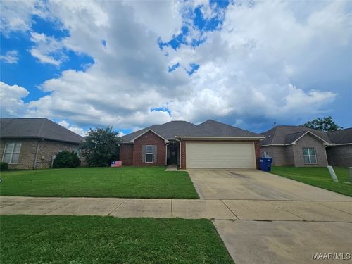 366 Country Club Dr, Wetumpka, AL, 36092-1014 | Card Image