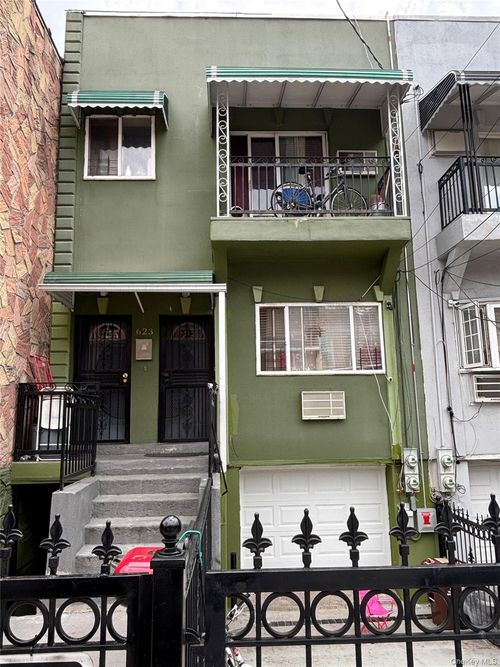 623 Hendrix St, Brooklyn, NY, 11207-5611 | Card Image