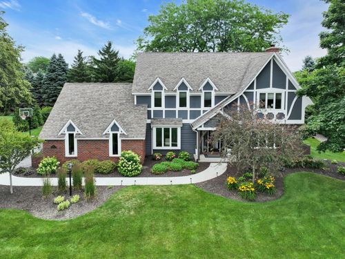 4287 Lake Meadow Dr, Wind Point, WI, 53402-5323 | Card Image