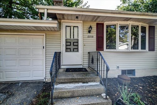6715 Century Ave, Middleton, WI, 53562-1727 | Card Image
