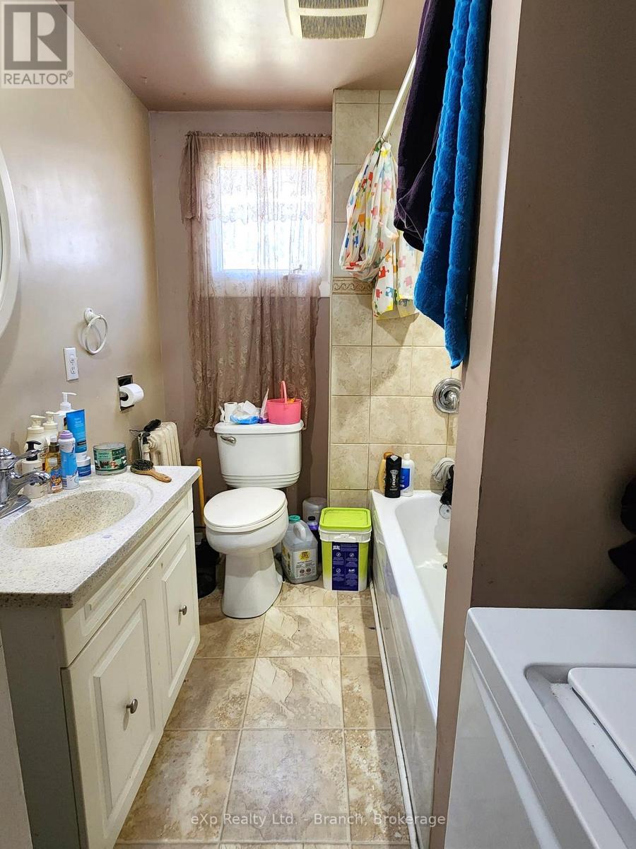 Residential Income in Kirkland Lake 4