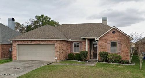 114 Country Village Dr, Youngsville, LA, 70592-5684 | Card Image