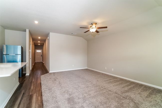405 Osier Pass, House other with 4 bedrooms, 2 bathrooms and null parking in Hutto TX | Image 4