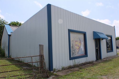 120 S Chouteau Ave, Chouteau, OK, 74337-2800 | Card Image