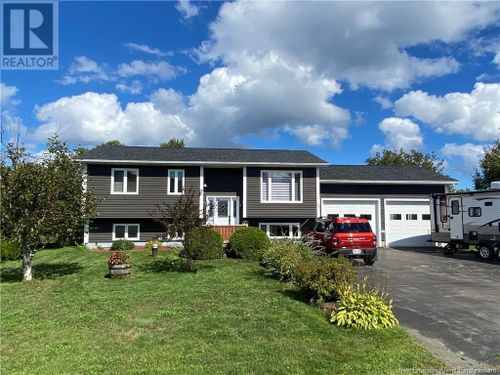 125 Rue Principale, Pointe Verte, NB, E8J2V8 | Card Image