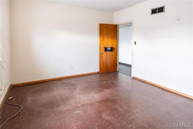 Upper Room 4 | Image 50