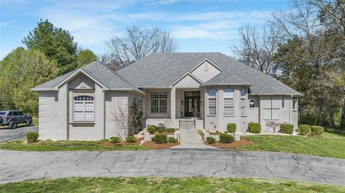 691 Covington Grove Blvd, Bowling Green, KY, 42104-6601 | Card Image