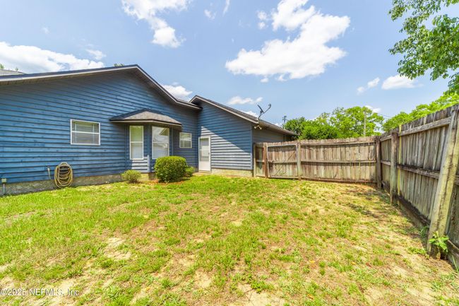 131 Crestwood Dr, House other with 3 bedrooms, 2 bathrooms and null parking in Interlachen FL | Image 52