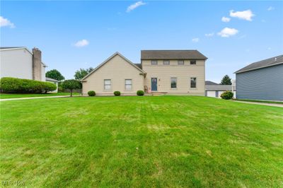 6673 Bristlewood Drive, House other with 3 bedrooms, 2 bathrooms and null parking in Youngstown OH | Image 3