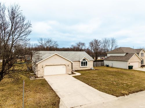 5608 W Wedgewood Lane, Muncie, IN, 47304 | Card Image