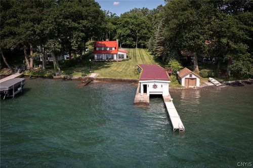 2761 E Lake Rd, Skaneateles, NY, 13152-9011 | Card Image