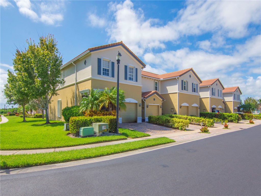 Provence Pl, Vero Beach, FL 32960