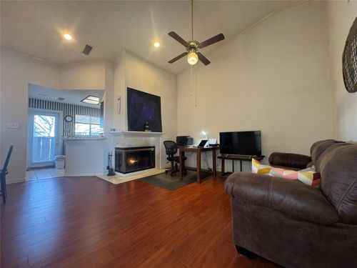 apt-237-401 Pebble Way, Arlington, TX, 76006-3503 | Card Image
