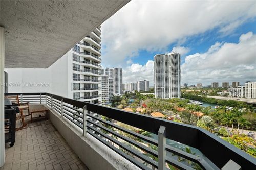 1407-19101 Mystic Pointe Dr, Aventura, FL, 33180-4517 | Card Image