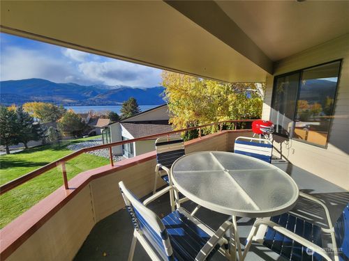 1 S 1st St, Chelan, WA, 98816 | Card Image