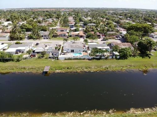 3617 Nw 37th St, Lauderdale Lakes, FL, 33309-5345 | Card Image