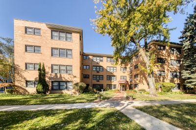 102 - 500 Washington Boulevard, Condo with 1 bedrooms, 1 bathrooms and 1 parking in Oak Park IL | Image 1