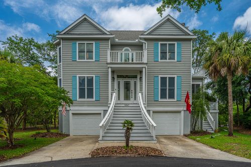 5847 Back Bay Dr, Isle of Palms, SC, 29451-2833 | Card Image