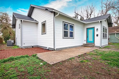 225 E Alice Ave, Kingsville, TX, 78363-4554 | Card Image