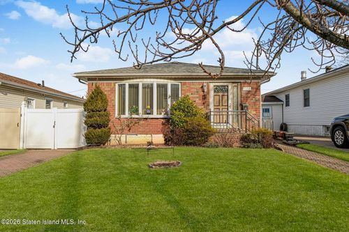 1355 Arden Ave, Staten Island, NY, 10312-4917 | Card Image