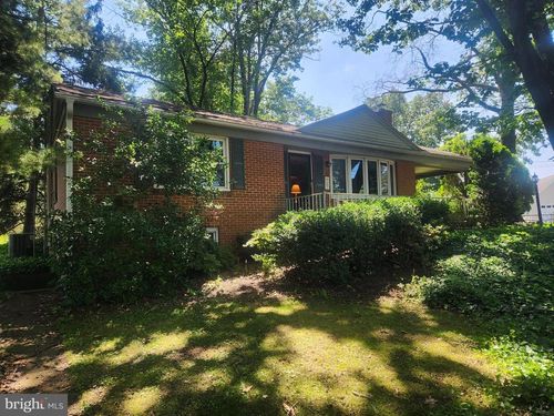 317 S 10th St, AKRON, PA, 17501-1537 | Card Image