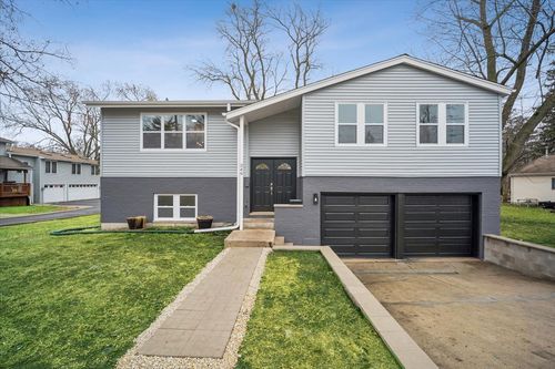 349 Park Ave, Cary, IL, 60013-2736 | Card Image