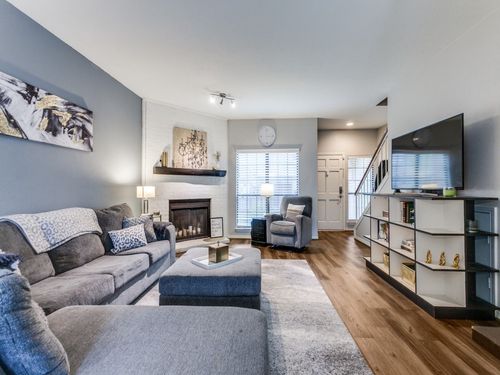 apt-903-9910 Royal Ln, Dallas, TX, 75231-1822 | Card Image