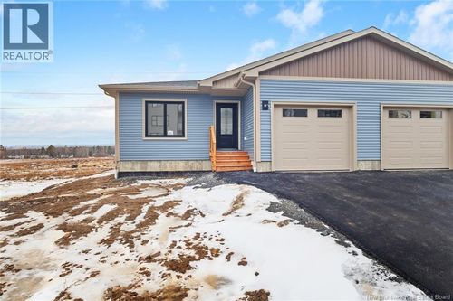 89 Attenborough Dr, Fredericton, NB, E3A9R6 | Card Image