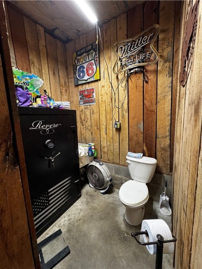211 Stephens St, House other with 4 bedrooms, 4 bathrooms and 3 parking in Vanderbilt PA | Image 43