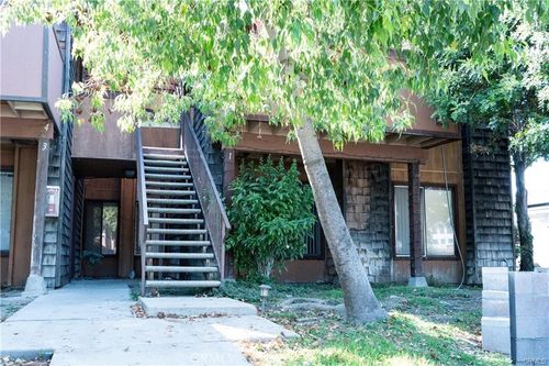 9010 Newport Ave, Fontana, CA, 92335-4732 | Card Image