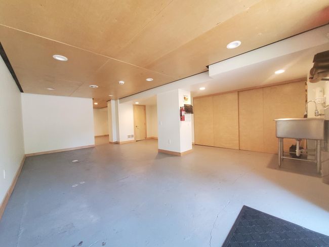 Basement level front room | Image 29