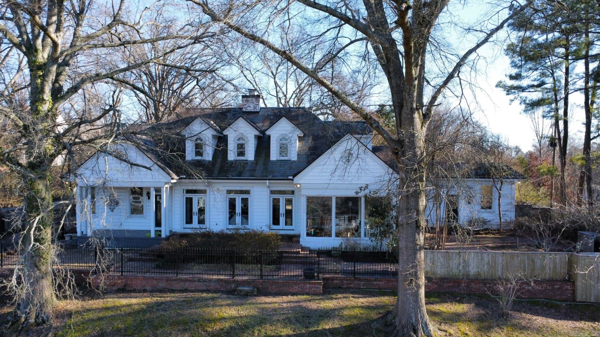Davis St, Forrest City, AR 72335