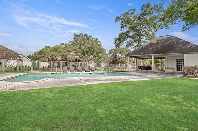 27 Bellchase Gardens Dr, House other with 2 bedrooms, 3 bathrooms and null parking in Beaumont TX | Image 30