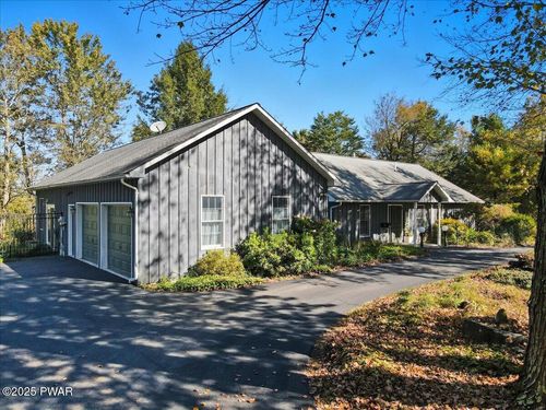 20 Overlook Dr, Beach Lake, PA, 18405-4006 | Card Image