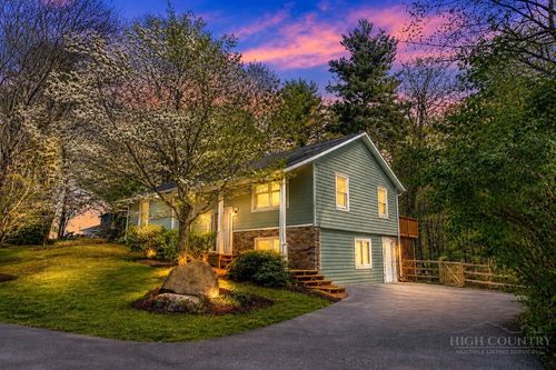 133 Rachel Ct, Boone, NC, 28607-7025 | Card Image