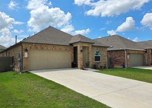 208 Wolf Springs Road, Georgetown, TX, 78628 | Card Image