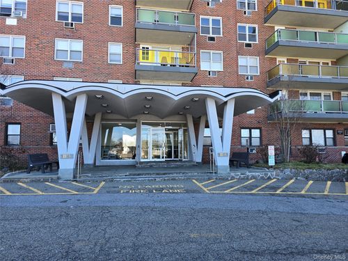 3j-1853 Central Park Ave, Yonkers, NY, 10710-2948 | Card Image