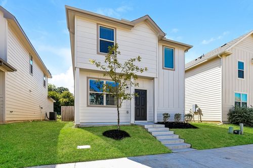 5640 Willamette Dr, Fort Worth, TX, 76119-7073 | Card Image