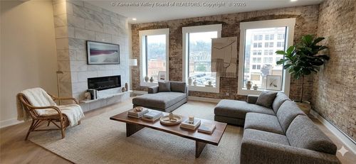 6-814 Virginia St E, Charleston, WV, 25301-2813 | Card Image