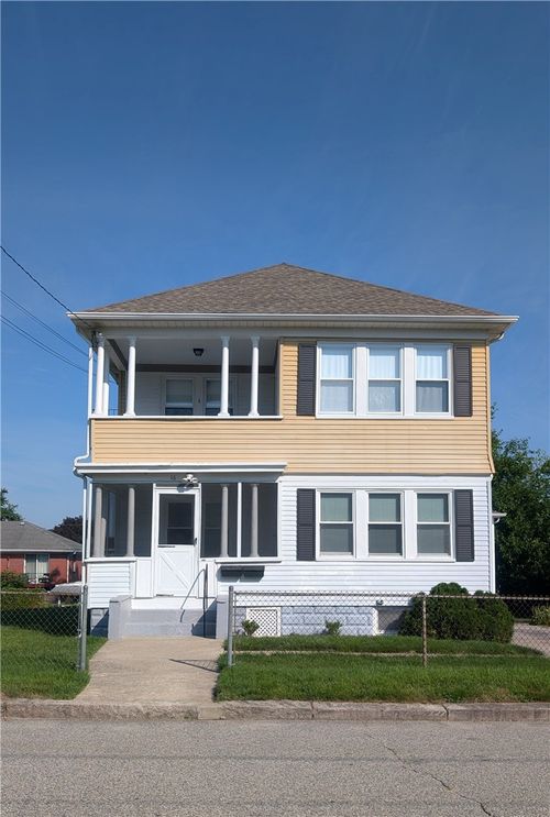 16 Colony St, Cranston, RI, 02920-2107 | Card Image
