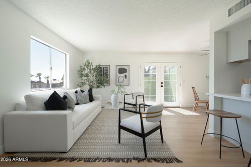 a-10201 N 8th Pl, Phoenix, AZ, 85020-1517 | Card Image