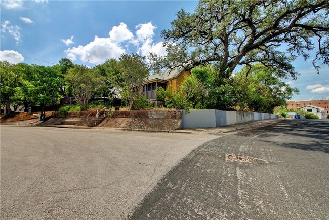1001 Catalpa St, House other with 1 bedrooms, 1 bathrooms and null parking in Austin TX | Image 14