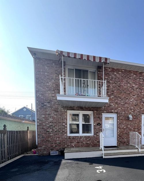 9709 Monmouth Ave, MARGATE CITY, NJ, 08402-1095 | Card Image