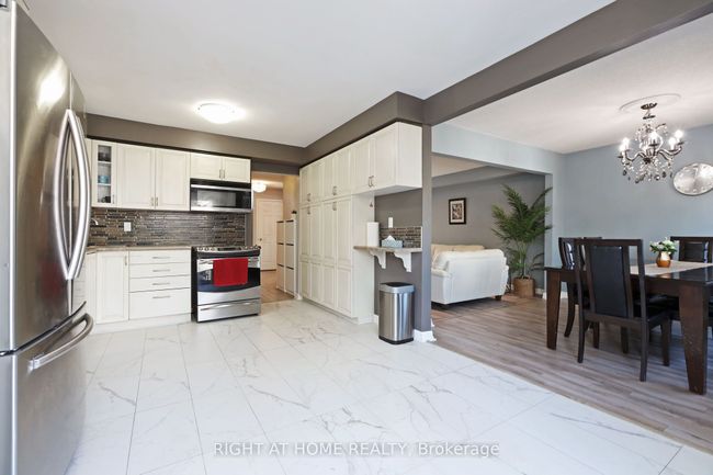 32 Chapman Dr, House other with 4 bedrooms, 4 bathrooms and 2 parking in Ajax ON | Image 12