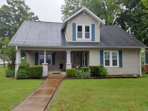 824 Pennsylvania Ave, Etowah, TN, 37331-1330 | Card Image