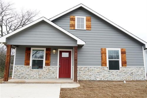 424 E Nelson St, Denison, TX, 75021-4832 | Card Image