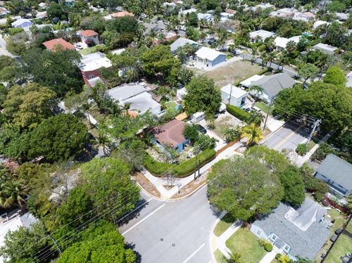 1915 Lake Avenue, West Palm Beach, FL, 33401 | Card Image
