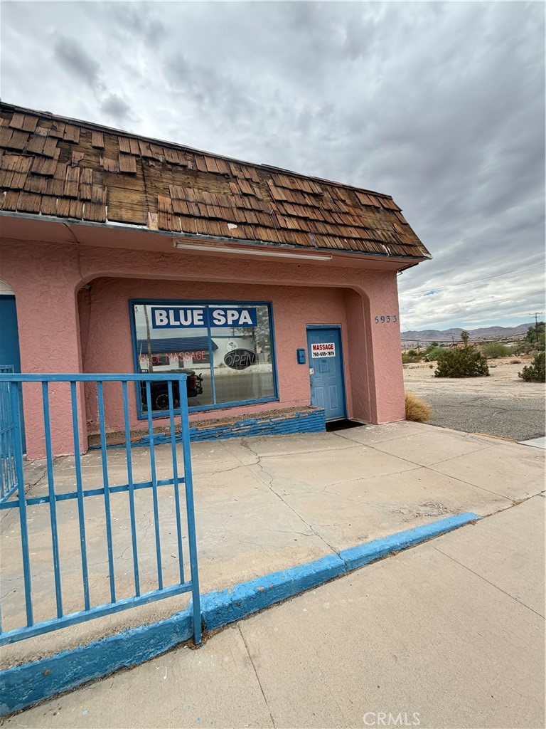 Commercial Sale in 29 Palms 2